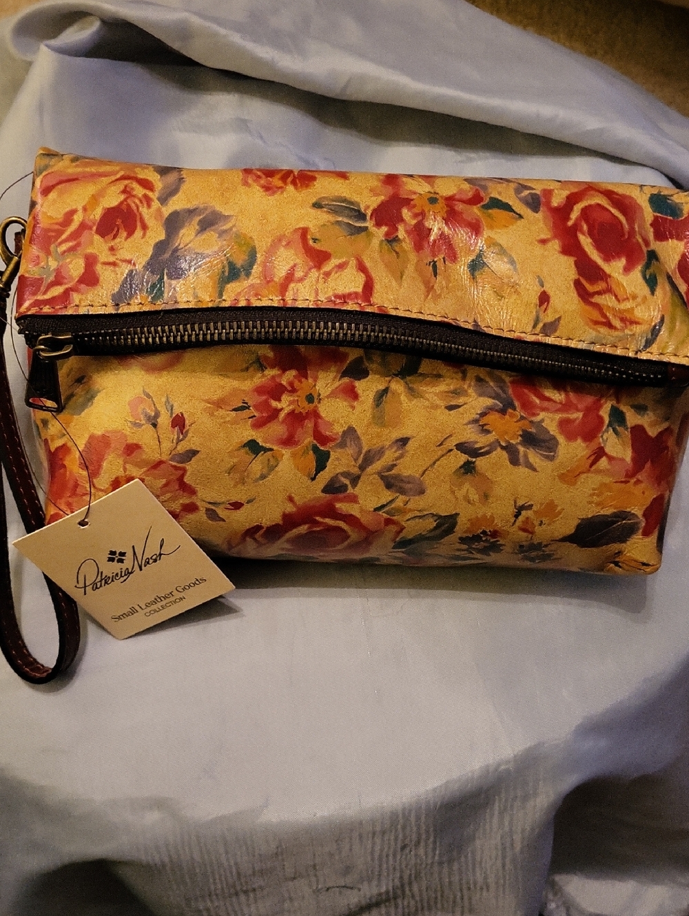 Patricia Nash Valeria Aegena Bloom Floral Zip Closure Women's Clutch